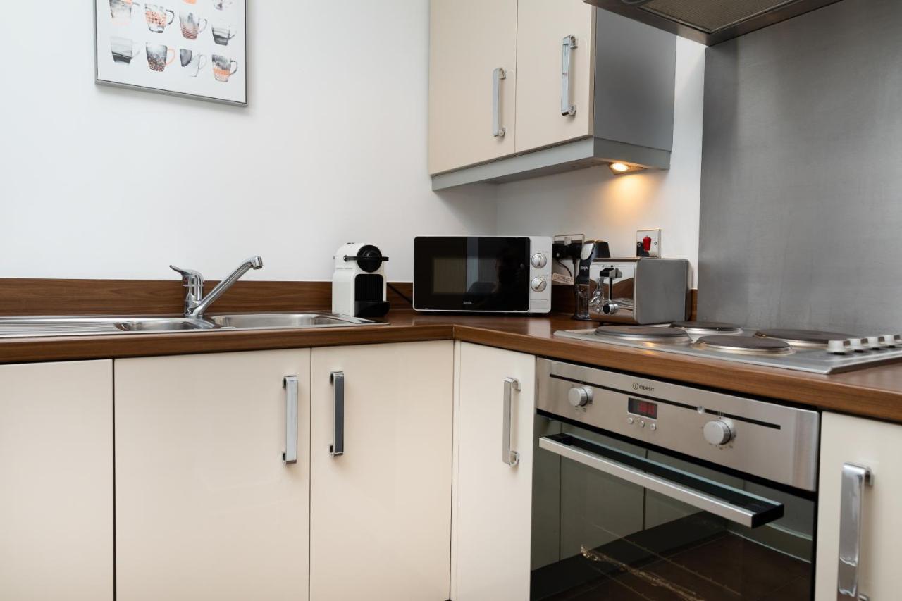 Stylish City Centre Apartment - Home From Home With Fully-Equipped Kitchen, Smart Tv, Netflix, Superfast Wifi, Free Parking, Self Check-In - By Brightleap Apartments Milton Keynes Esterno foto