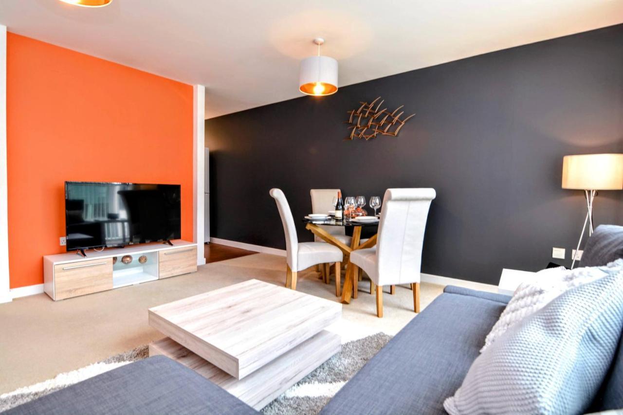 Stylish City Centre Apartment - Home From Home With Fully-Equipped Kitchen, Smart Tv, Netflix, Superfast Wifi, Free Parking, Self Check-In - By Brightleap Apartments Milton Keynes Esterno foto